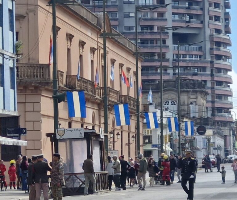 Piden concursar el cargo de rector del Colegio Justo José de Urquiza