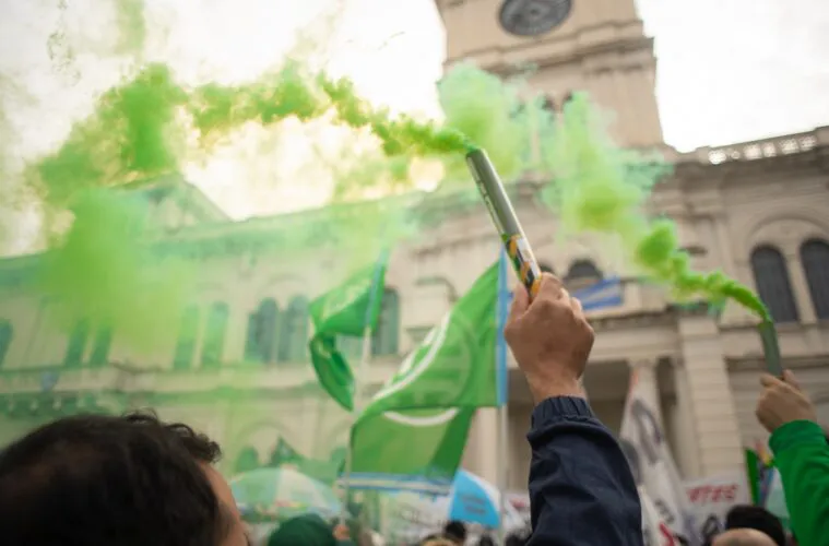 ATE protesta  en la reanudación de la paritaria