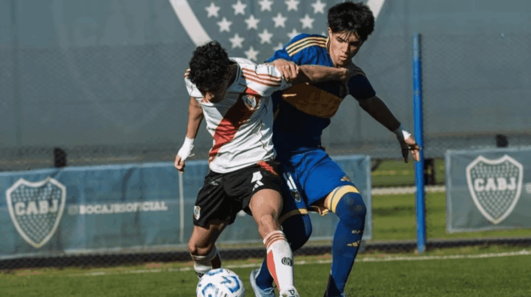 River y Boca se cruzarán en una semifinal del Torneo Proyección de la Liga Profesional.