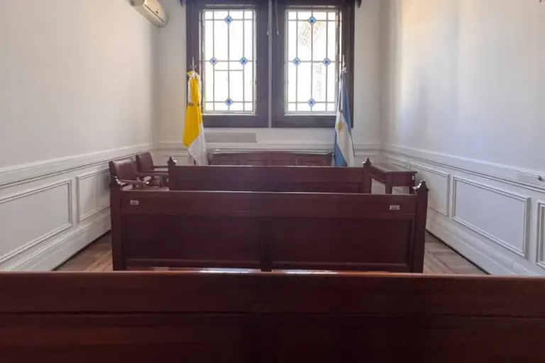 «Confesionario Kueider». Convirtieron el despacho del exsenador en una zona para rezar