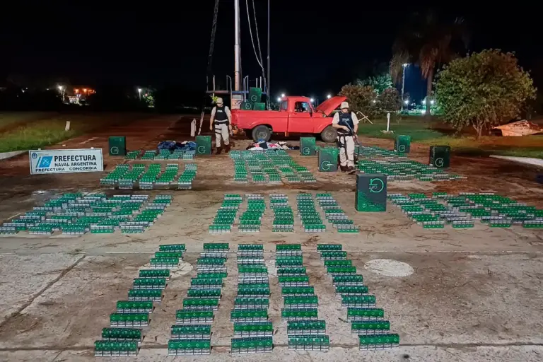 Frustraron el contrabando de un cargamento de cigarrillos y vestimentas valuado en $22 millones