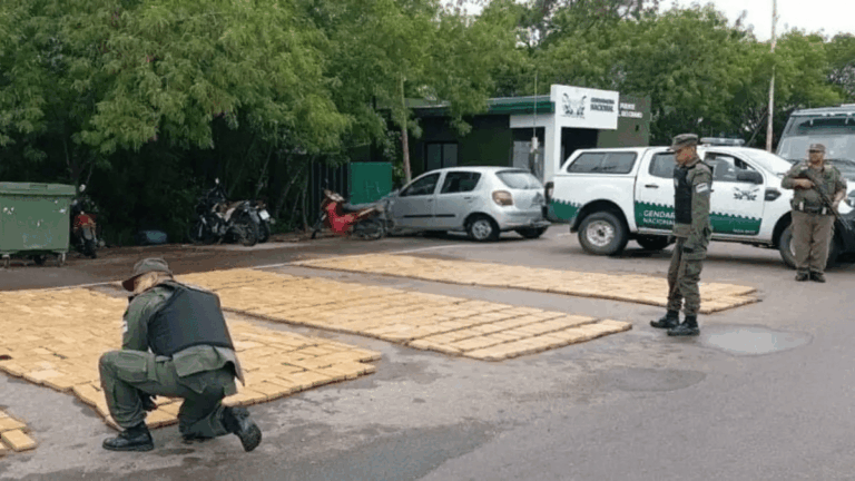 Puente Chaco-Corrientes: incautaron 1.200kg de marihuana