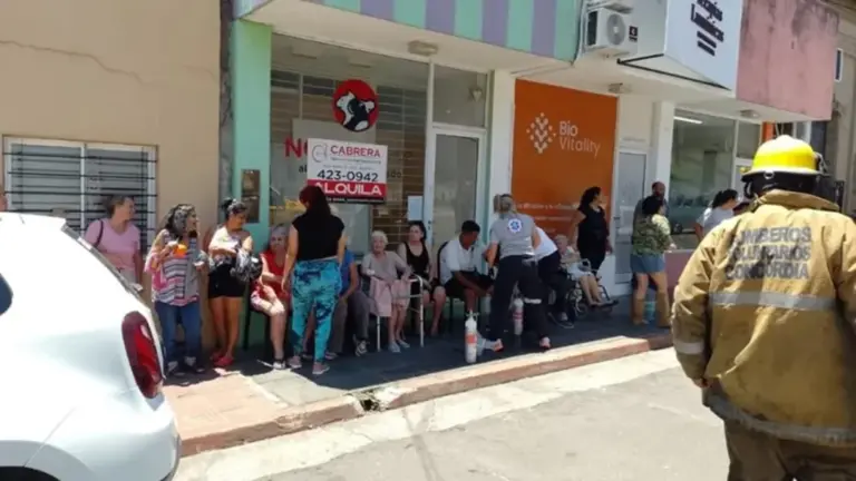 Incendio en un geriátrico de Concordia originó traslado urgente de los residentes.