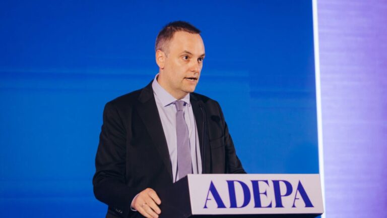 Manuel Adorni avanza con más cambios en la Jefatura de Gabinete: cuáles son