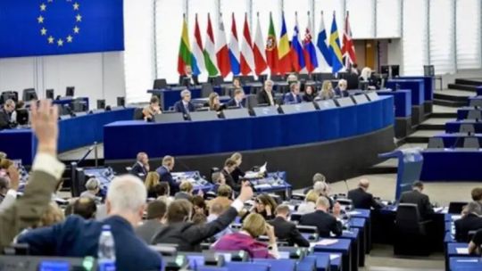 Se extiende el debilitamiento de la Unión Europea: Hay una crisis económica, institucional e industrial