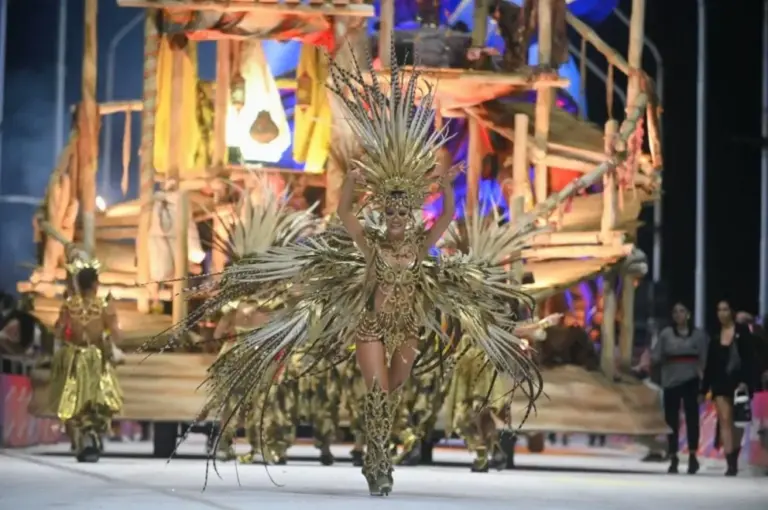 El Carnaval del País se prepara para la segunda noche de la edición 2026 y será transmitido por Tele5