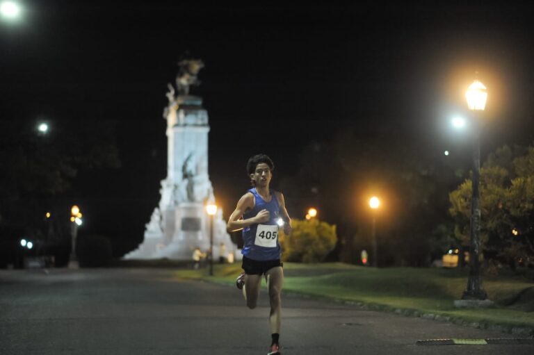 Inscriben a carrera nocturna Ciudad de Paraná
