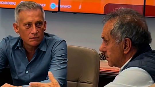 Sin agua en plena temporada en Carlos Paz: Avilés se reunió con Scioli mientras vecinos y turistas siguen sin servicio