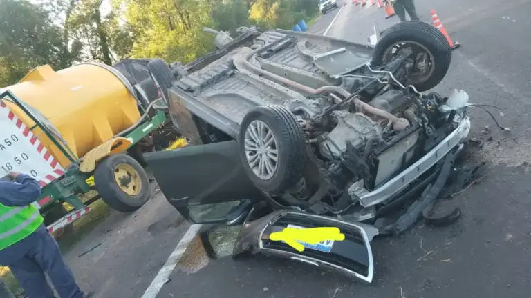 Vuelco en Ruta 12: hospitalizaron a una mujer entrerriana