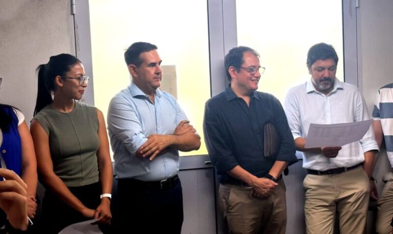 Irigoyen se reunió con referentes de comedores comunitarios de la Capital