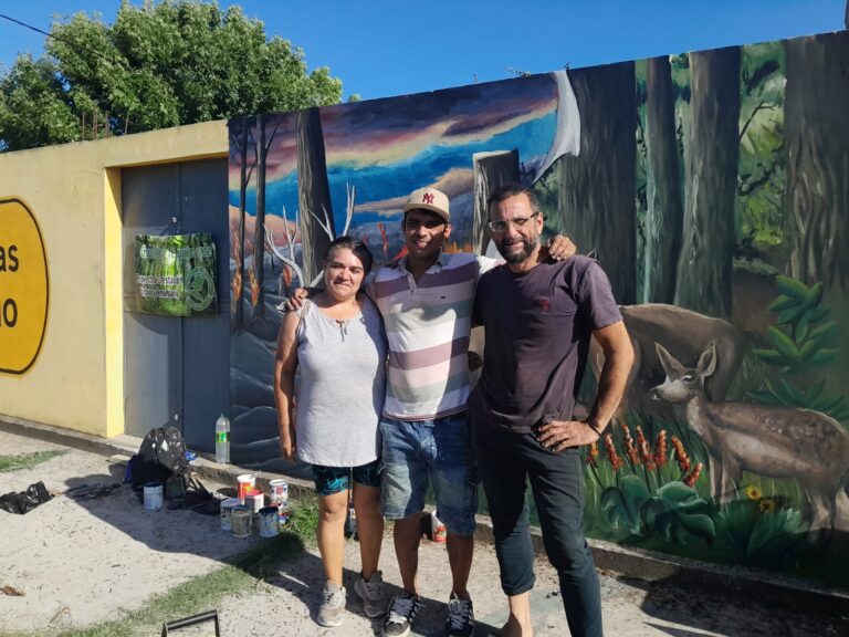 Pintaron un mural para concientizar sobre los estragos de los incendios en el Sur