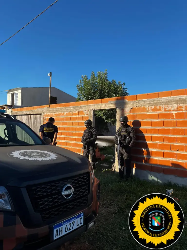 Identificaron a 25 personas y detuvieron a seis jóvenes por narcomenudeo en Benito Legerén.