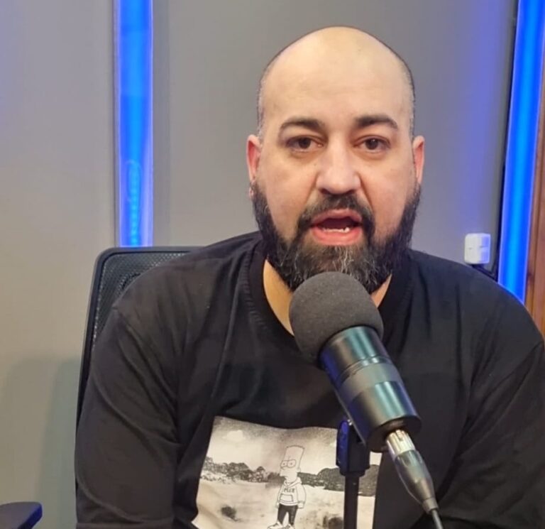 Era chofer de San José, lo despidieron y no le pagan