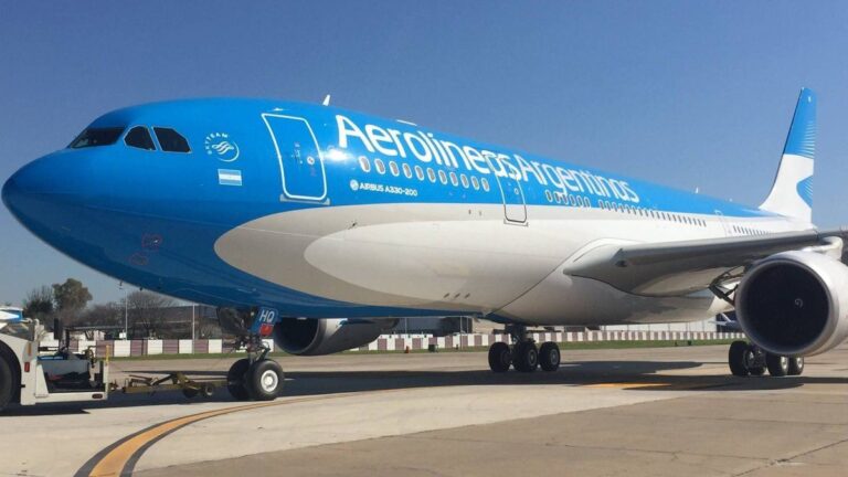 El Gobierno destacó que Aerolíneas Argentinas cerró 2025 con superávit