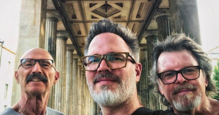 Llega Stick Men a la Argentina: músicos únicos con instrumentos únicos y un legado que va de Lennon, Lou Reed y Bowie a King Crimson