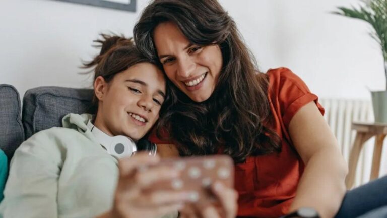 WhatsApp lanza cuentas administradas por padres para menores de 13 años