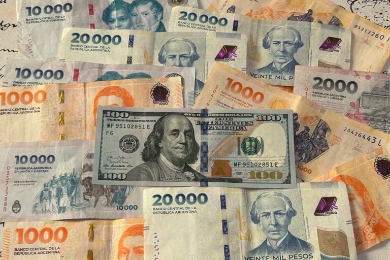 Fuerzas que el Gobierno no puede controlar presionan al proyecto libertario