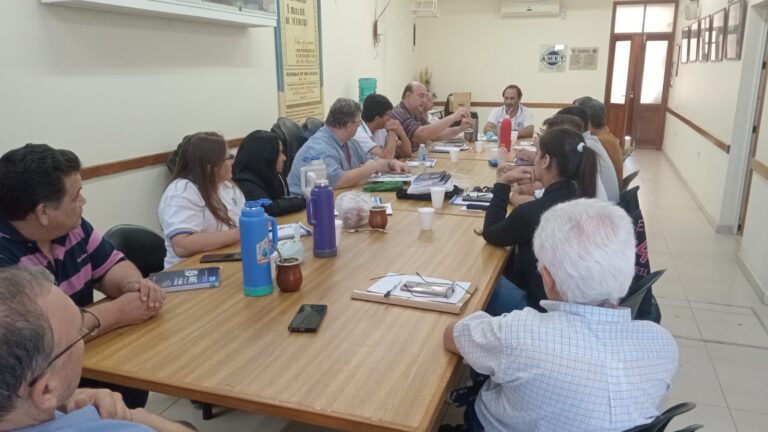 Amet: sigue el conflicto salarial y hay preocupación por la Caja