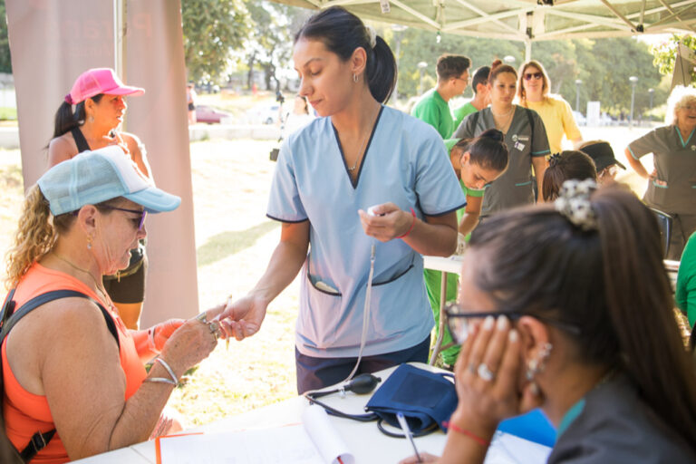 Mes de la Mujer: instan a controles sanitarios