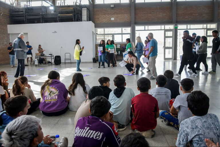 Se lanzó la propuesta Red Oeste en Juego