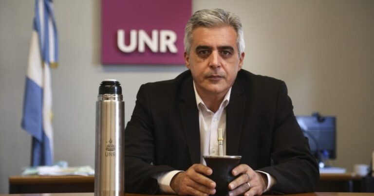 Bartolacci preside el CIN en medio de crisis universitaria