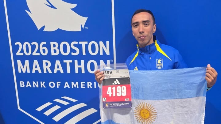 Juan José Toledo, corredor correntino, preparándose para la Maratón de Boston.