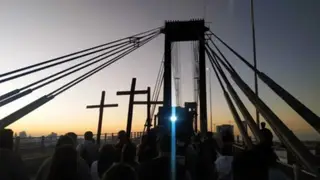 Imagen representativa de la ciudad de Corrientes y sus actividades culturales y conmemorativas.