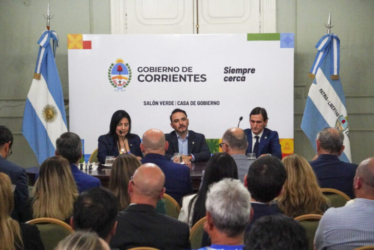 Acto de lanzamiento de las Competencias Deportivas Interescolares 2026 en Casa de Gobierno de Corrientes