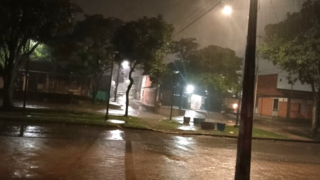 Lugar del hecho en avenida Jujuy, Tucumán, donde un niño falleció electrocutado.