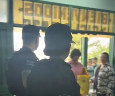 Policía de Corrientes advierte sobre responsabilidad parental por amenazas en escuelas