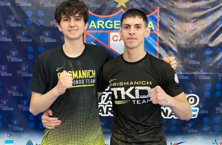 Atletas argentinos de taekwondo compitiendo en el Open G1 de Santo Domingo