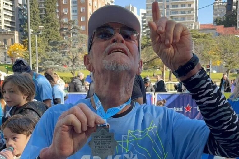 Atletas de Empedrado en la Maratón Internacional de la Bandera en Rosario