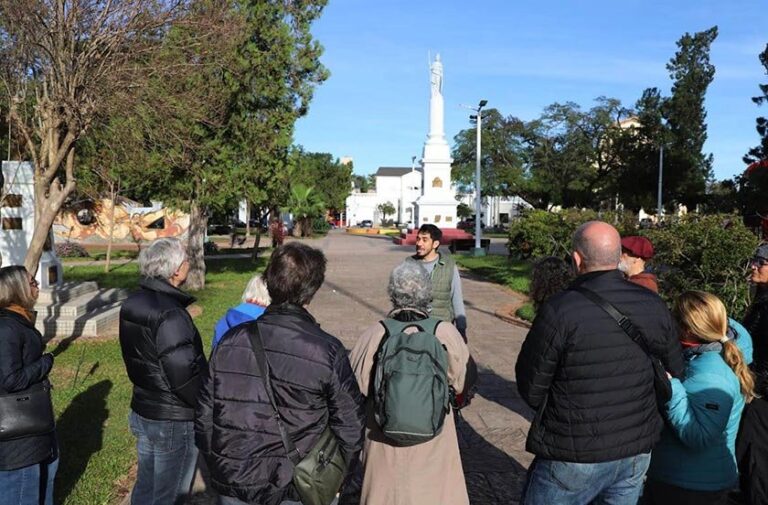 Grupo de turistas en Bella Vista