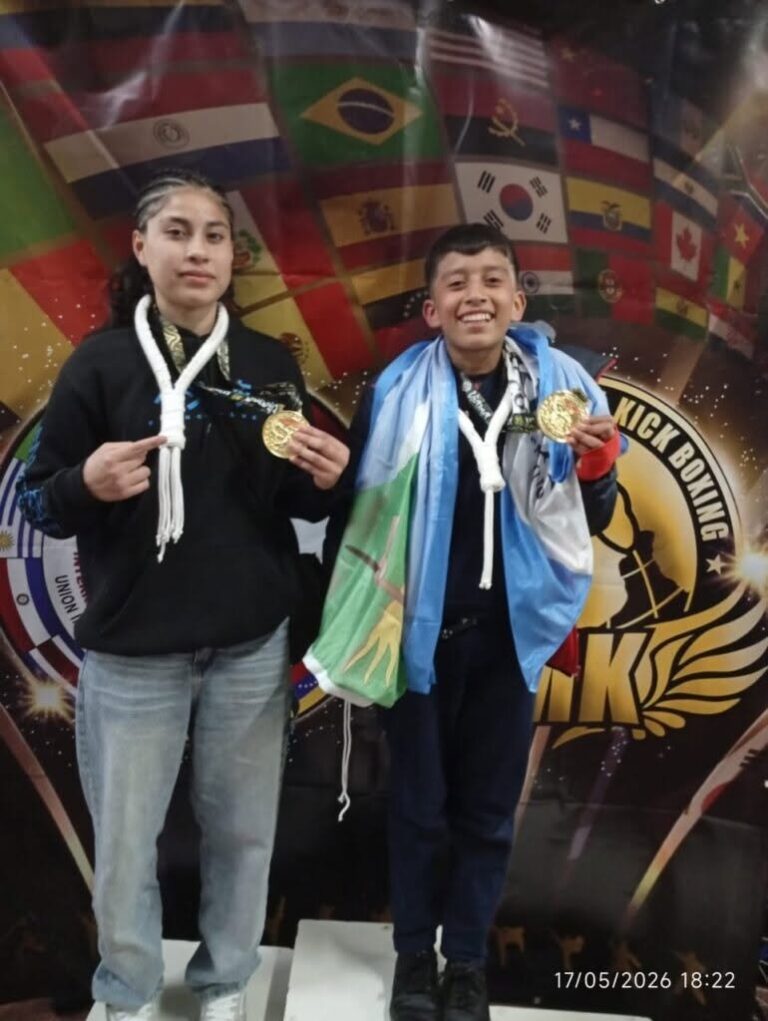 Brisa Acuña y Milton Camacho con medallas de oro en el Mundial Amateur de kickboxing