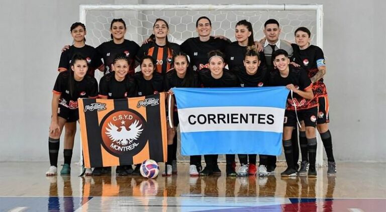 Jugadoras de Deportivo Montreal en la final del Nacional de Futsal Femenino en Paraná