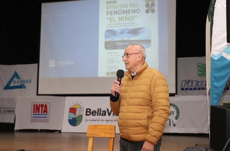 Charla sobre el fenómeno del Niño en la Casa de la Cultura de Bella Vista