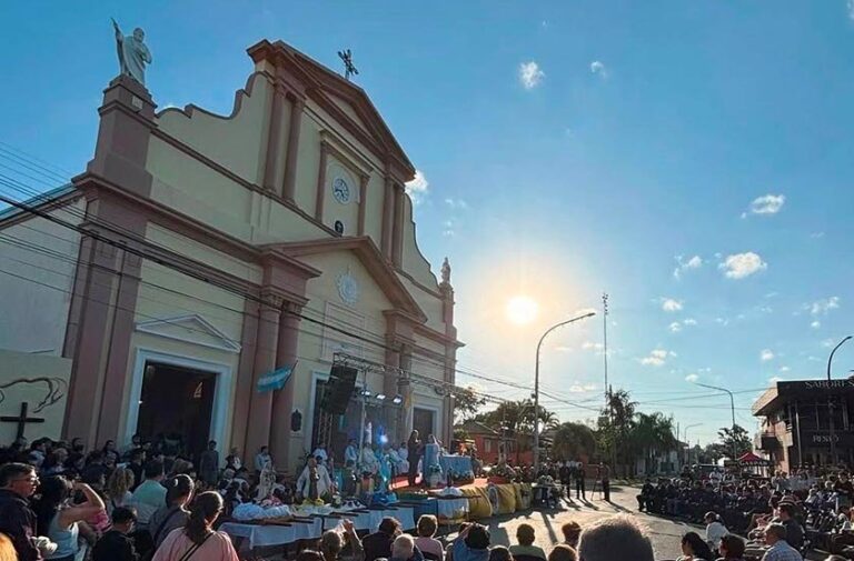Procesión de la Virgen del Carmen en Bella Vista