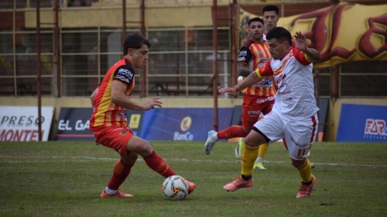 Partido de fútbol de Boca Unidos en el predio Leoncio Benítez
