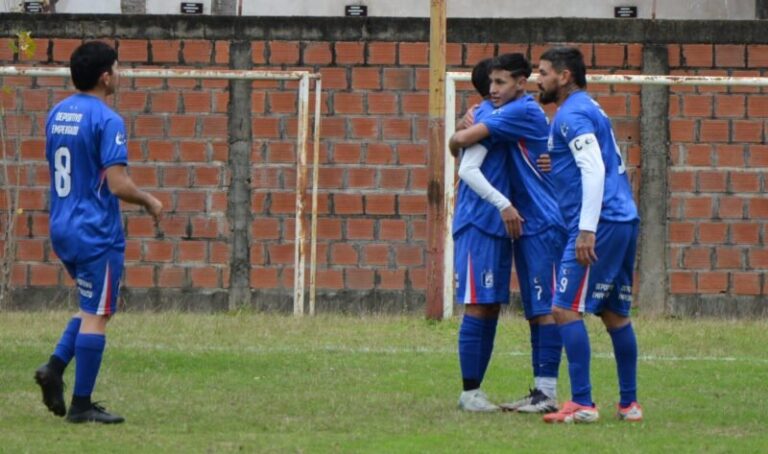 Partido de fútbol del torneo Oficial liguista