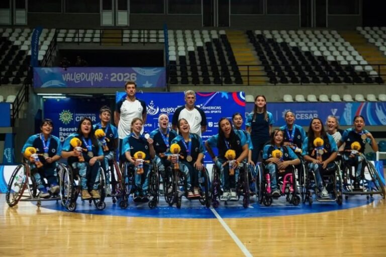 Equipo argentino de básquet en silla de ruedas femenino con medalla de plata en los Juegos Parasuramericanos de Valledupar 2026