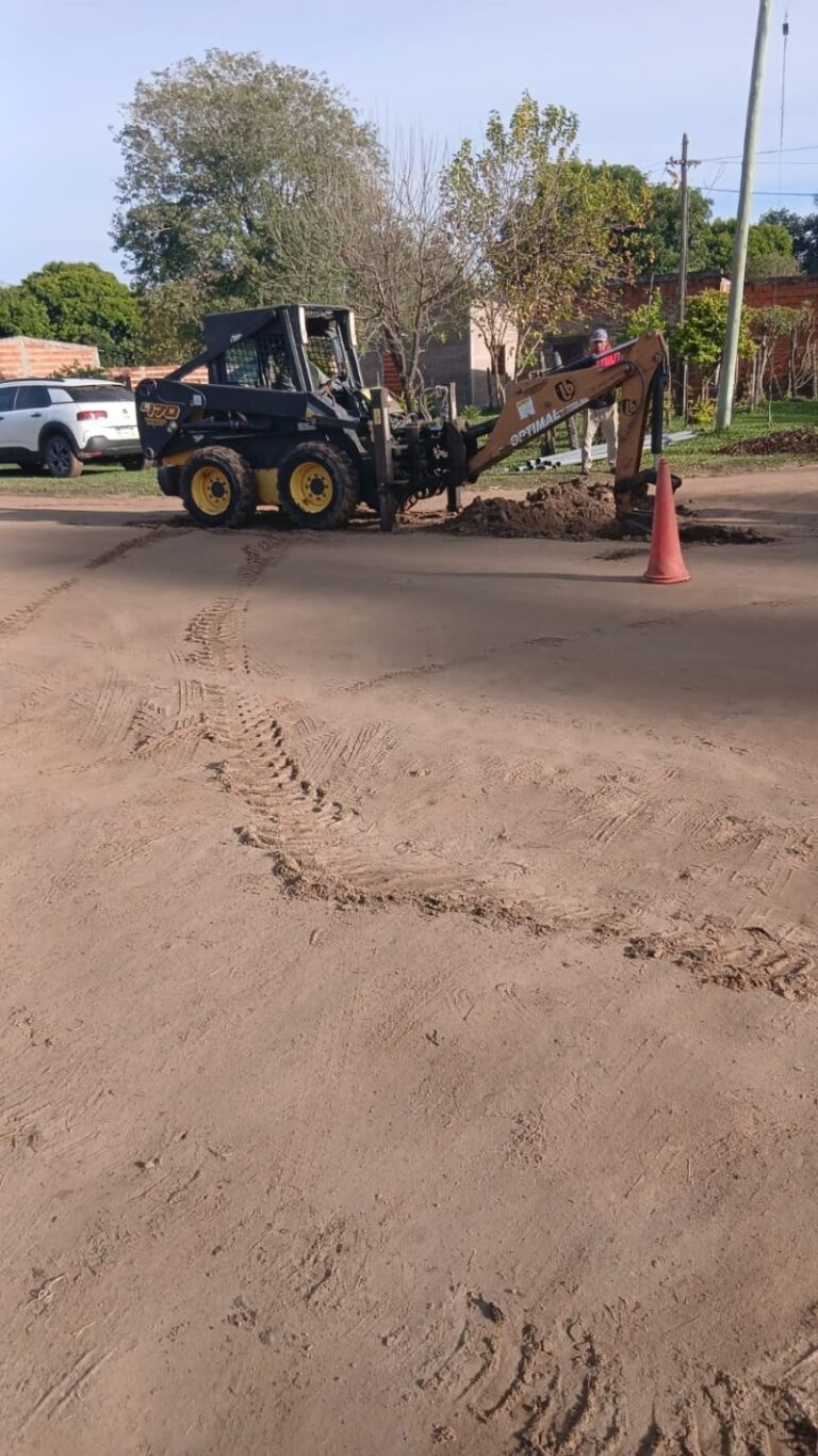 Obras de extensión de red de agua potable en San Luis del Palmar