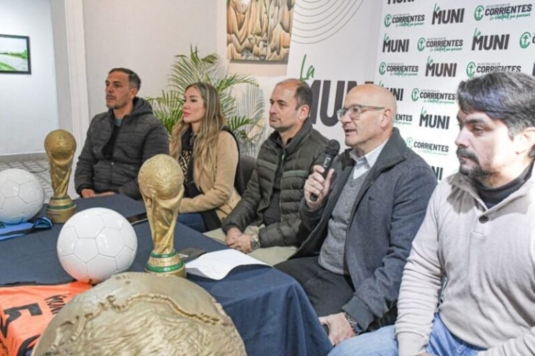 Presentación del Mundialito infantil en la Municipalidad de Corrientes