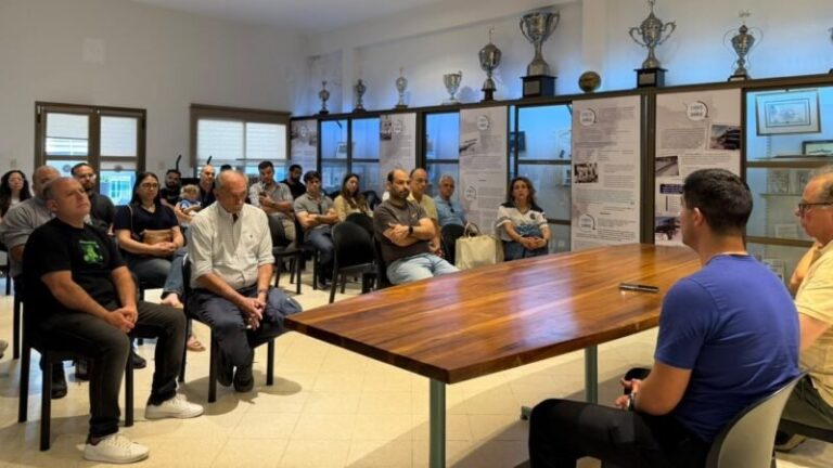Presentación de Martín Villagrán como entrenador de Regatas Corrientes