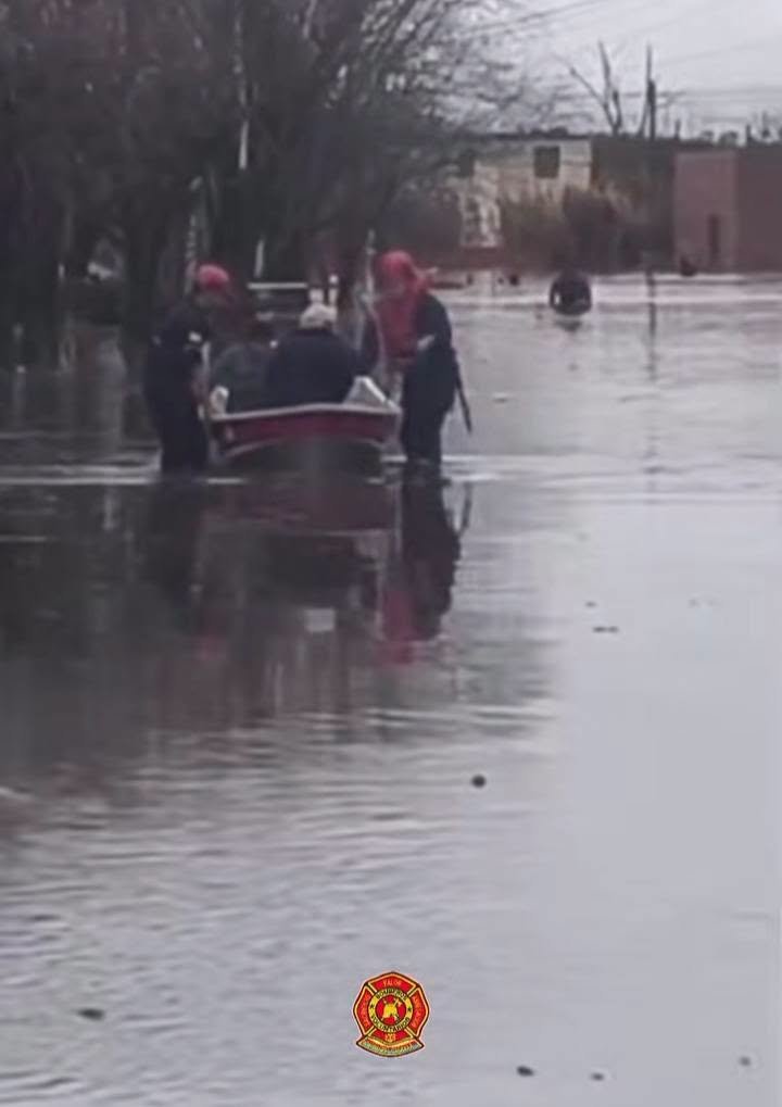 Vista de una calle inundada en Curuzú Cuatiá durante el temporal