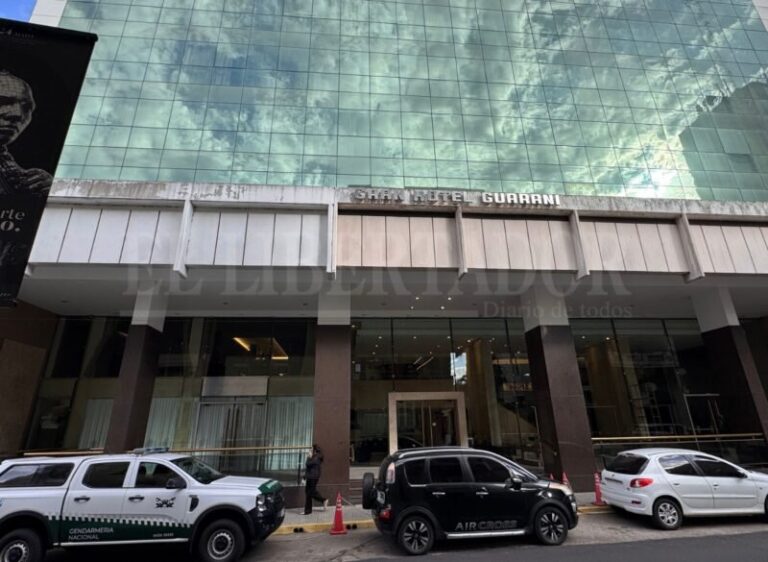 Fachada de un gimnasio de la cadena Exxen