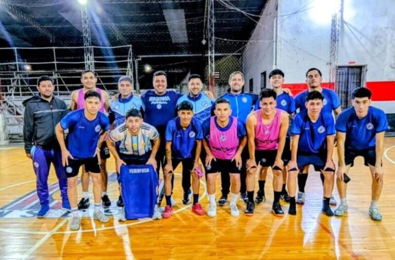 Preselección de Corrientes Interior de Futsal en concentración en Esquina