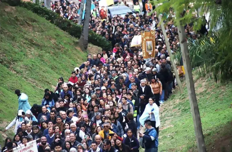 Comunidades parroquiales reunidas durante el 28° Encuentro del Pueblo de Dios en Bella Vista