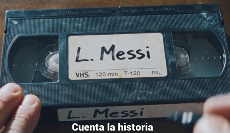 Lionel Messi con la camiseta de la selección argentina