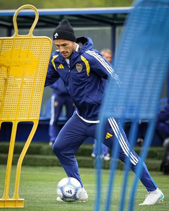 Rodolfo Arruabarrena, técnico de Boca, durante un entrenamiento