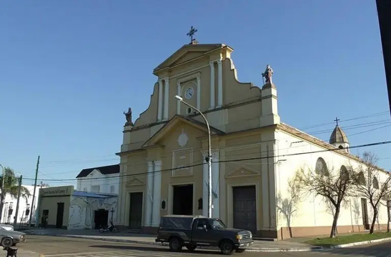 Imagen de la Virgen Nuestra Señora del Carmen en procesión